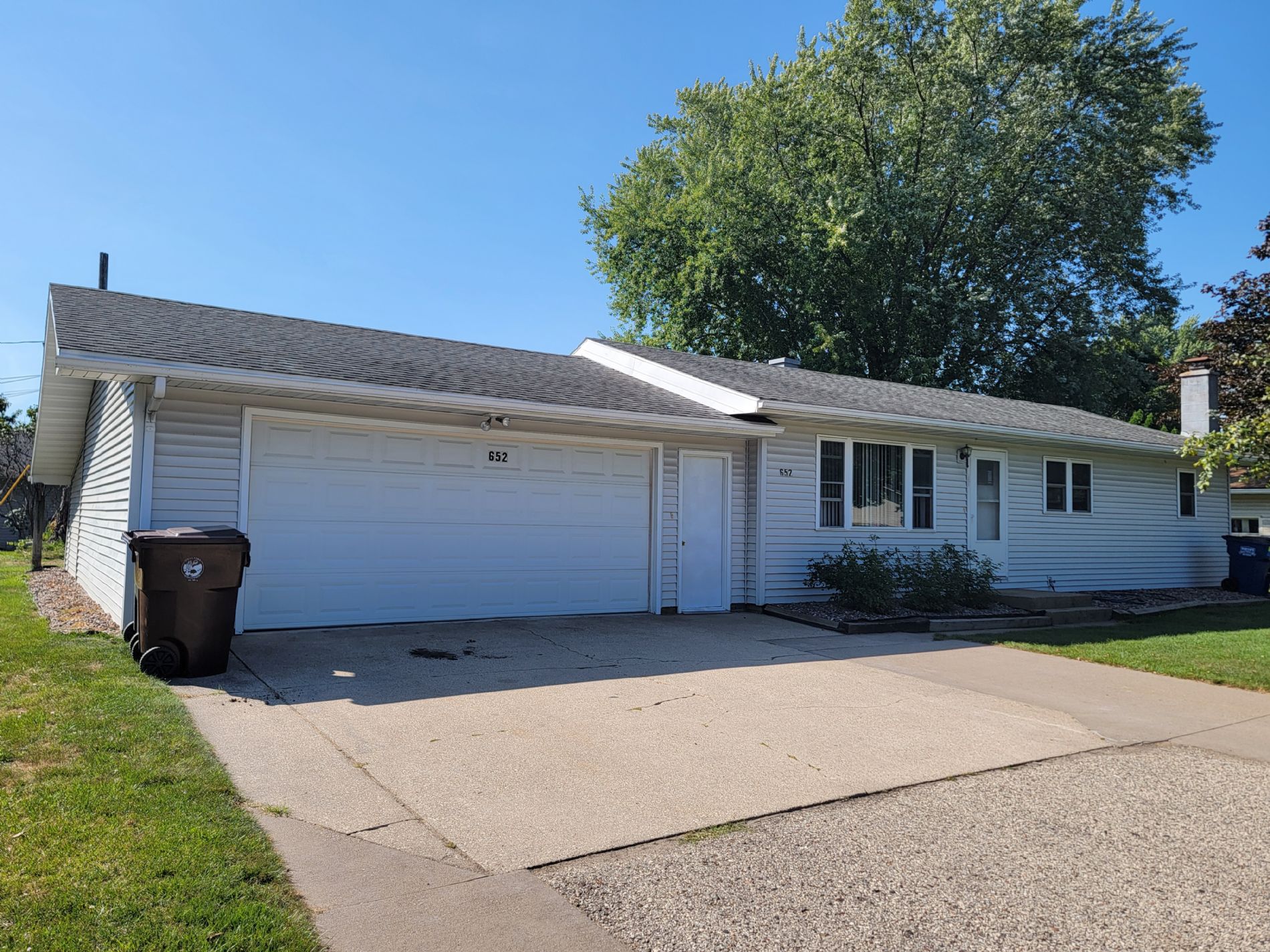 Onalaska Home, WI Real Estate Listing