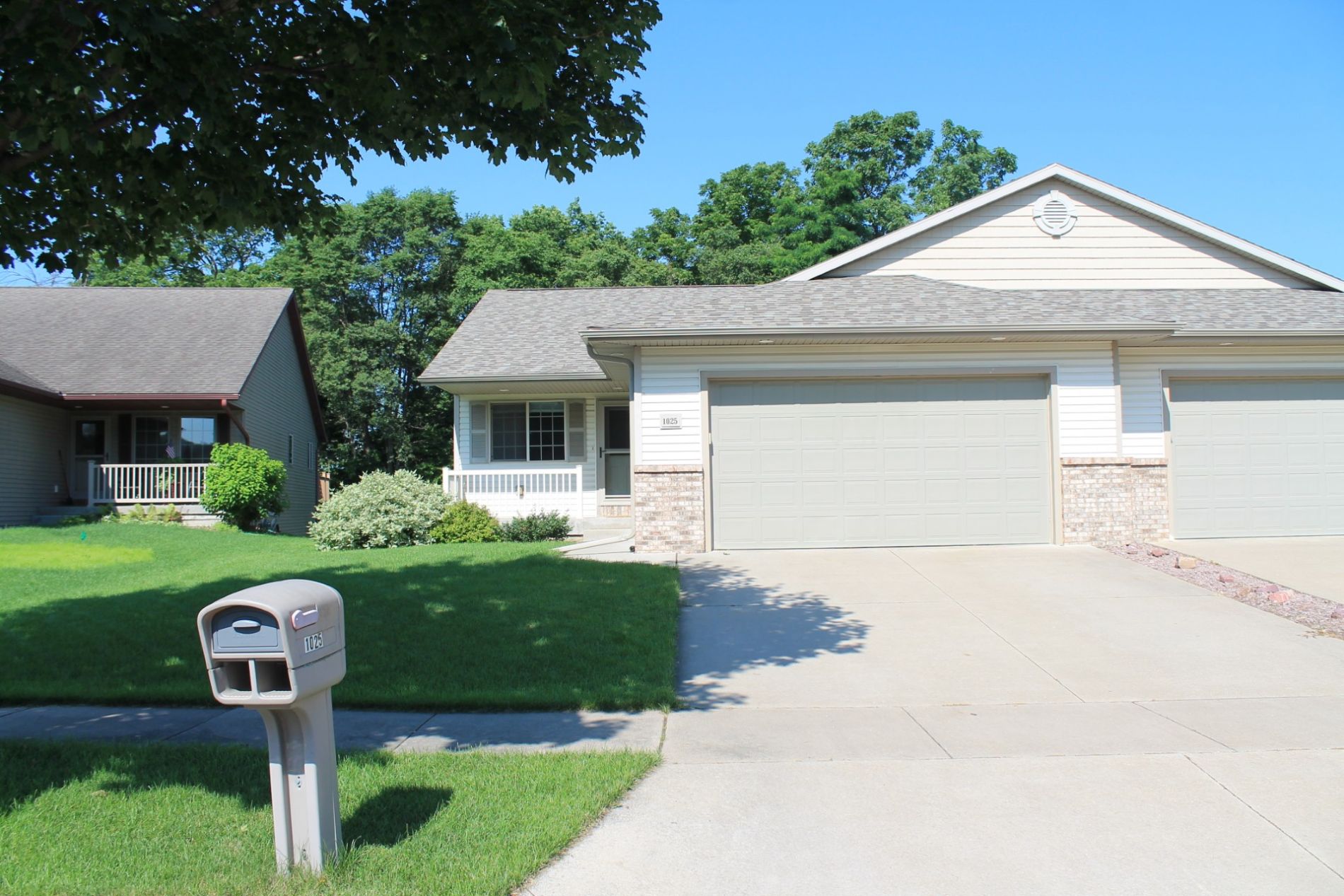 Onalaska Home, WI Real Estate Listing