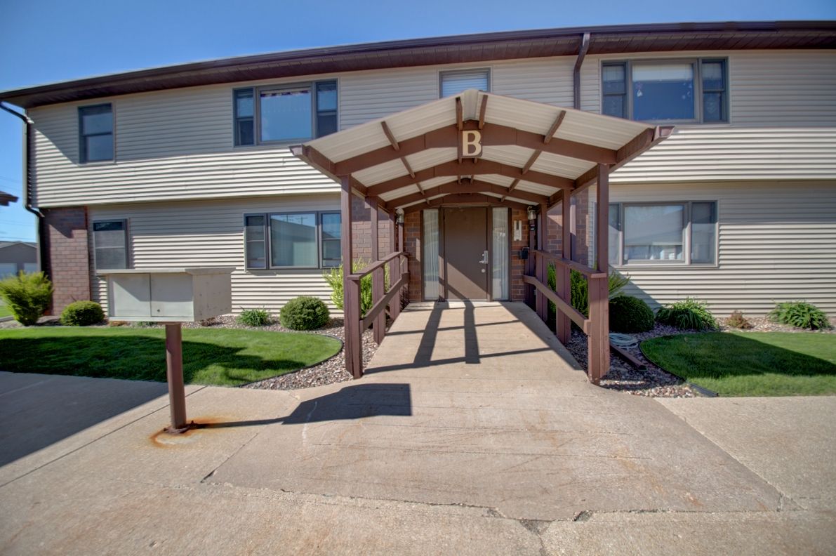 Onalaska Home, WI Real Estate Listing