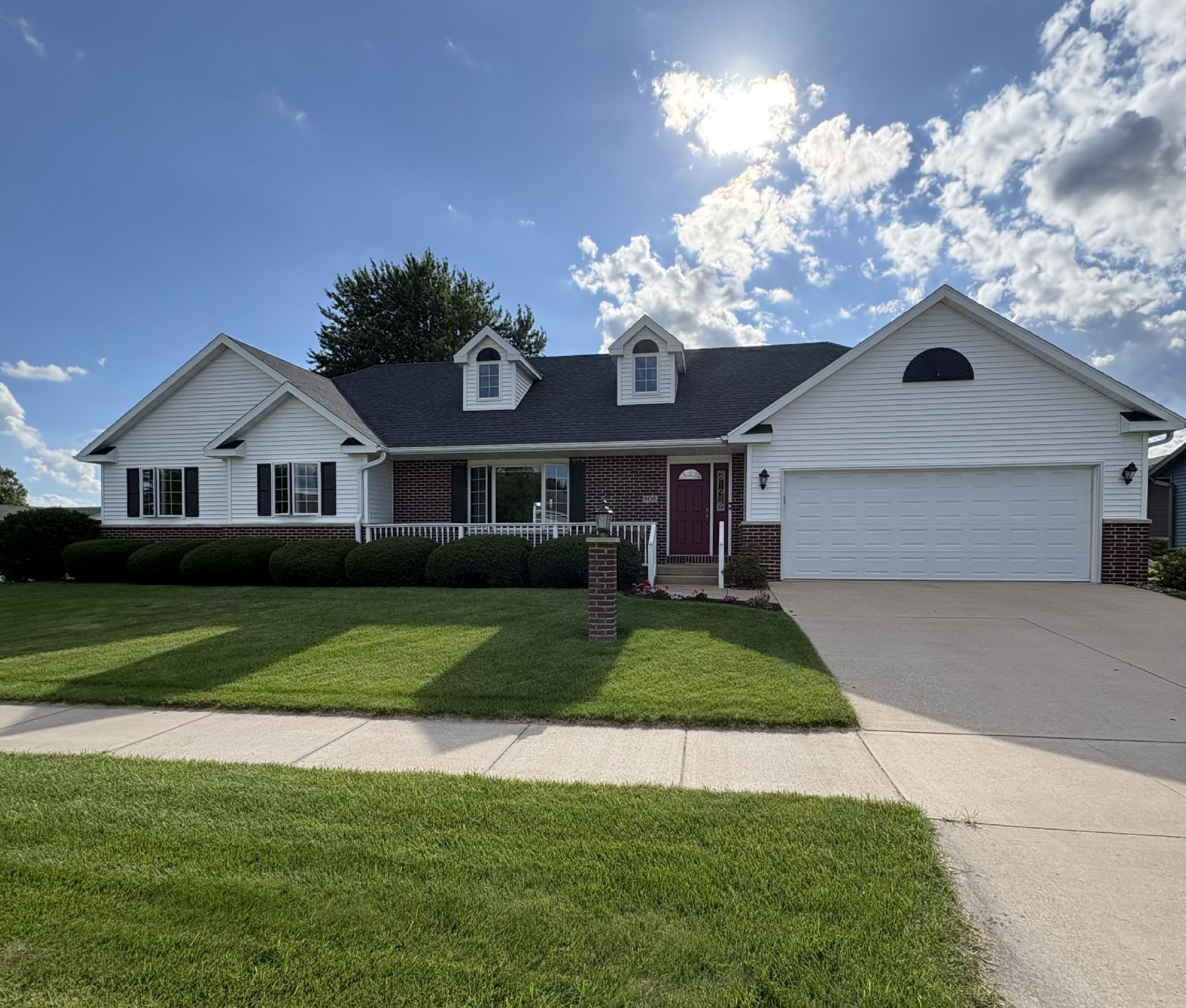 Holmen Home, WI Real Estate Listing